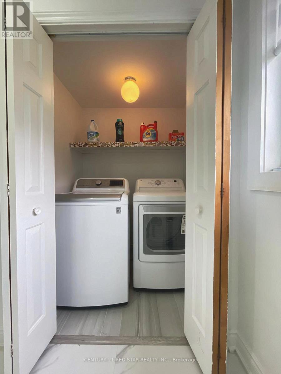 209 EVANS STREET - Image 30