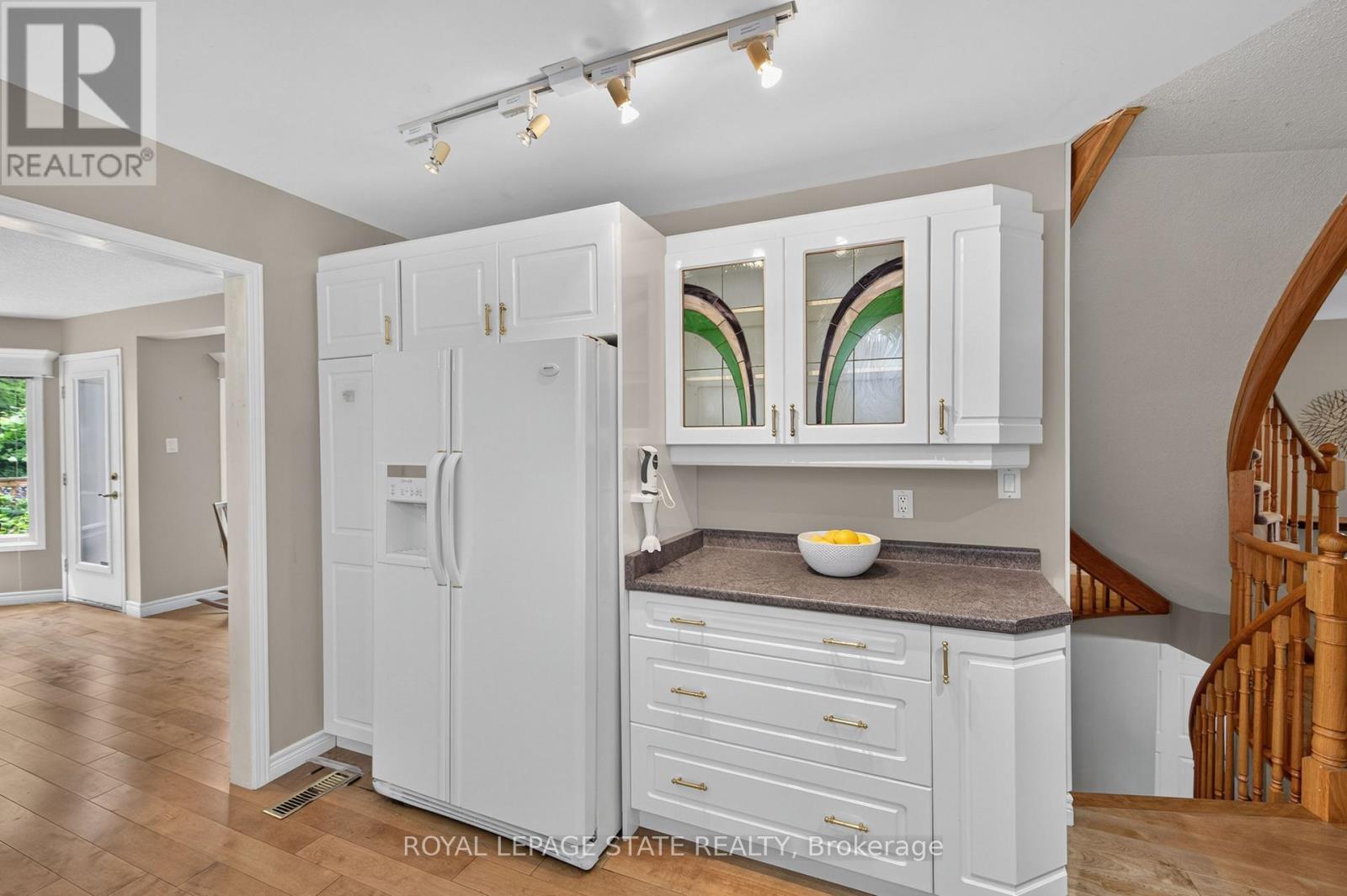 #11 151 MCNIVEN ROAD - 18