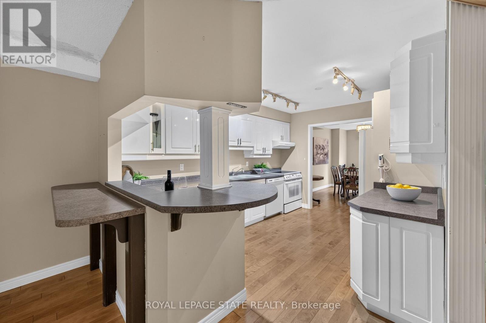 #11 151 MCNIVEN ROAD - Image 19