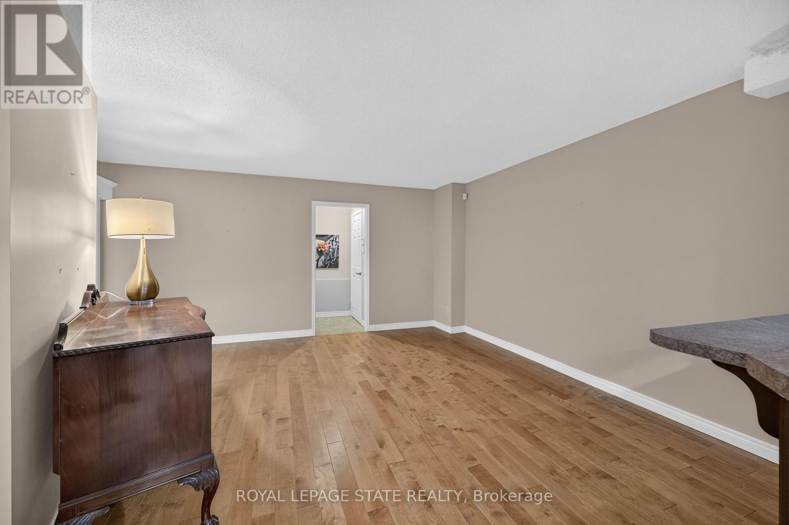 #11 151 MCNIVEN ROAD - 20