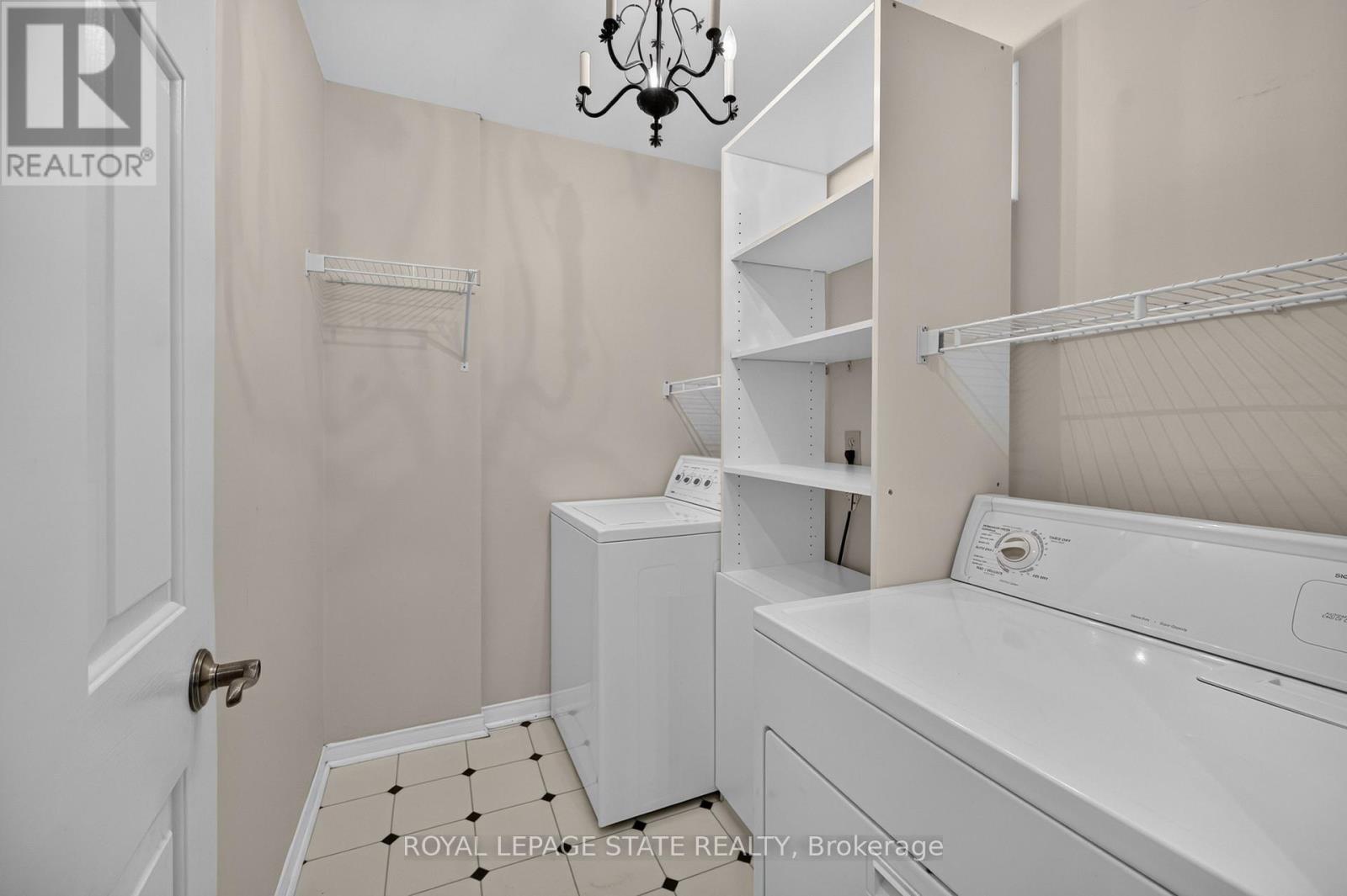 #11 151 MCNIVEN ROAD - 35