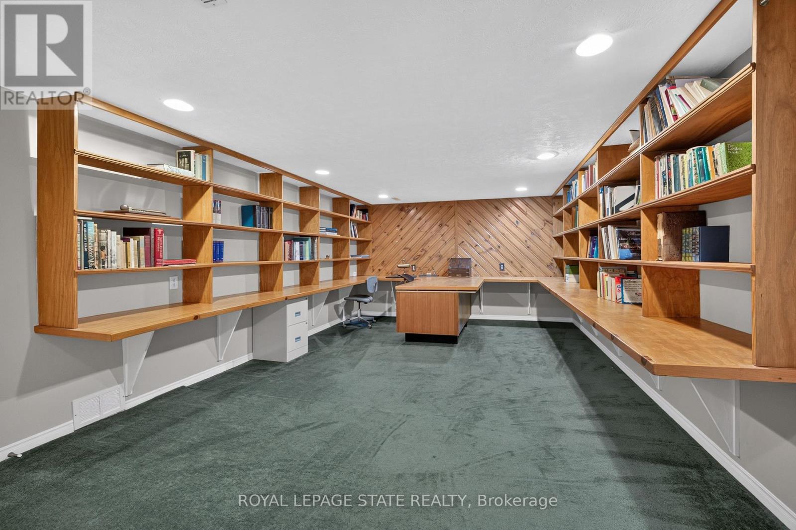 #11 151 MCNIVEN ROAD - Image 37