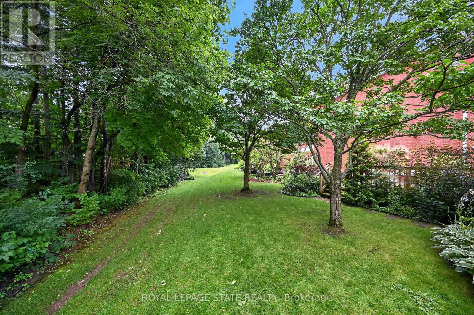 #11 151 MCNIVEN ROAD - 43