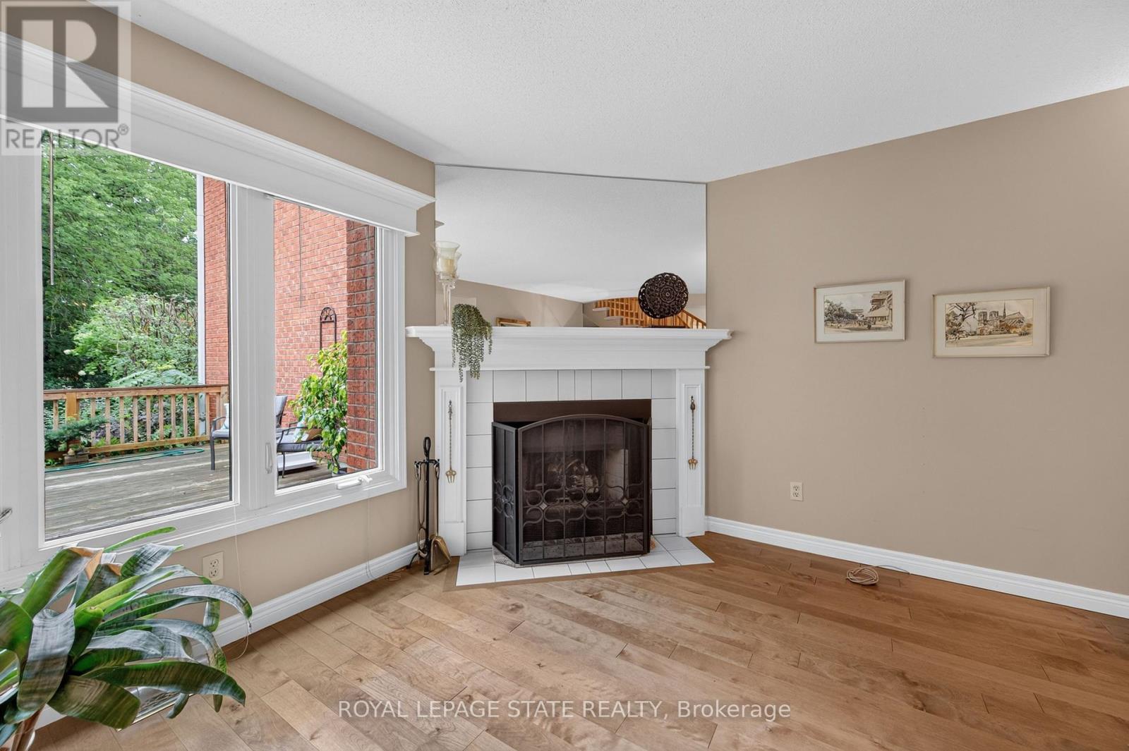 #11 151 MCNIVEN ROAD - 9