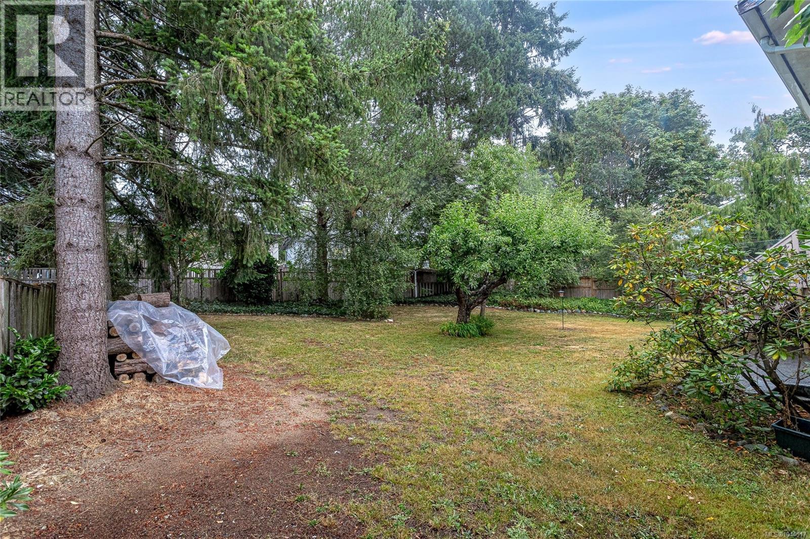 5861 Sycamore St - 27