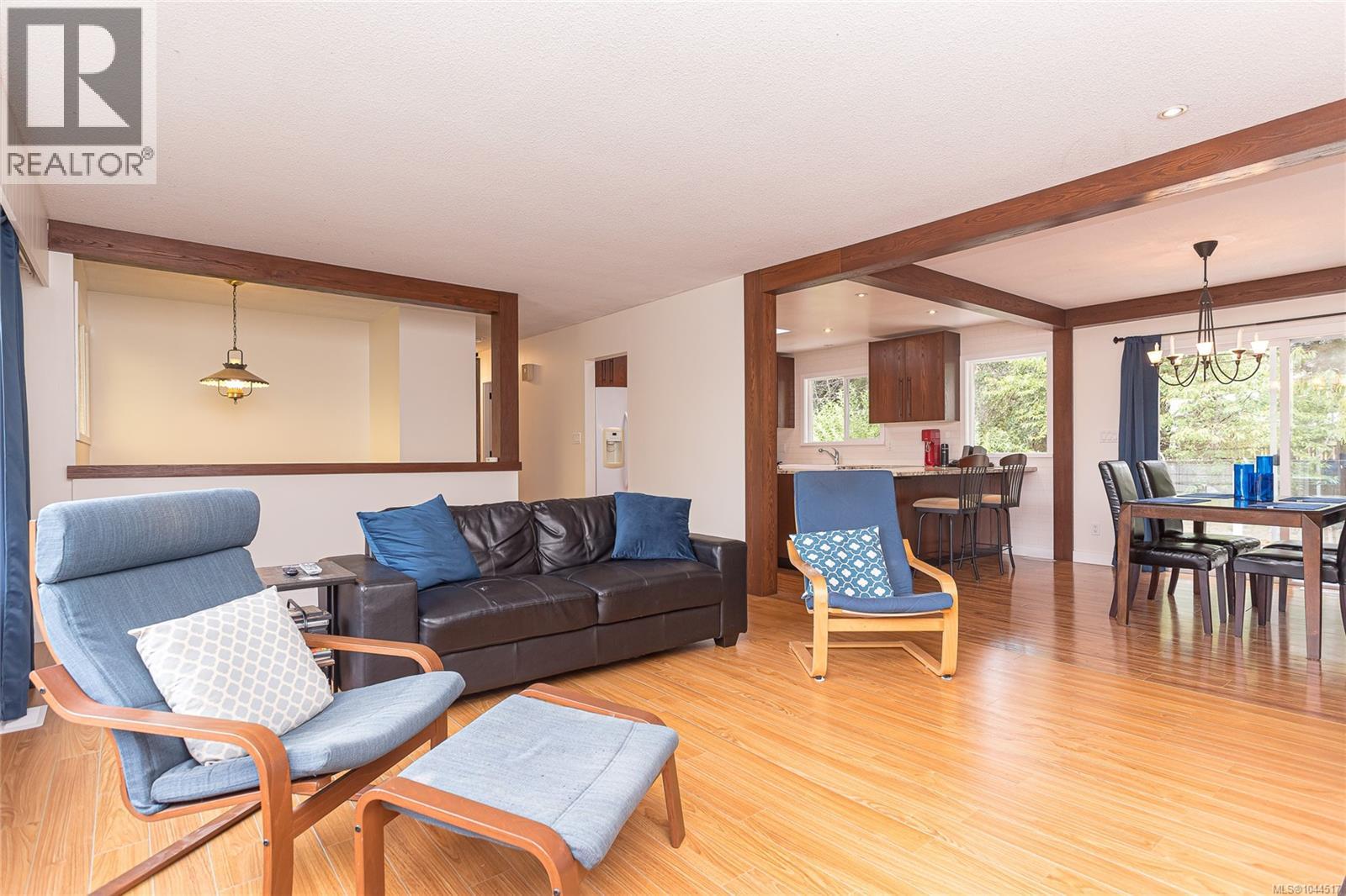 5861 Sycamore St - 5