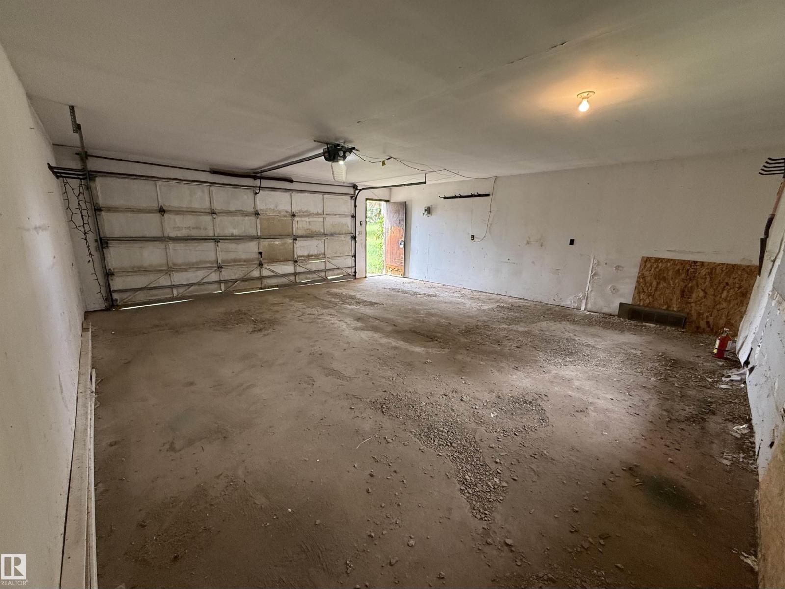 621088 RGE RD 53 NE - 38