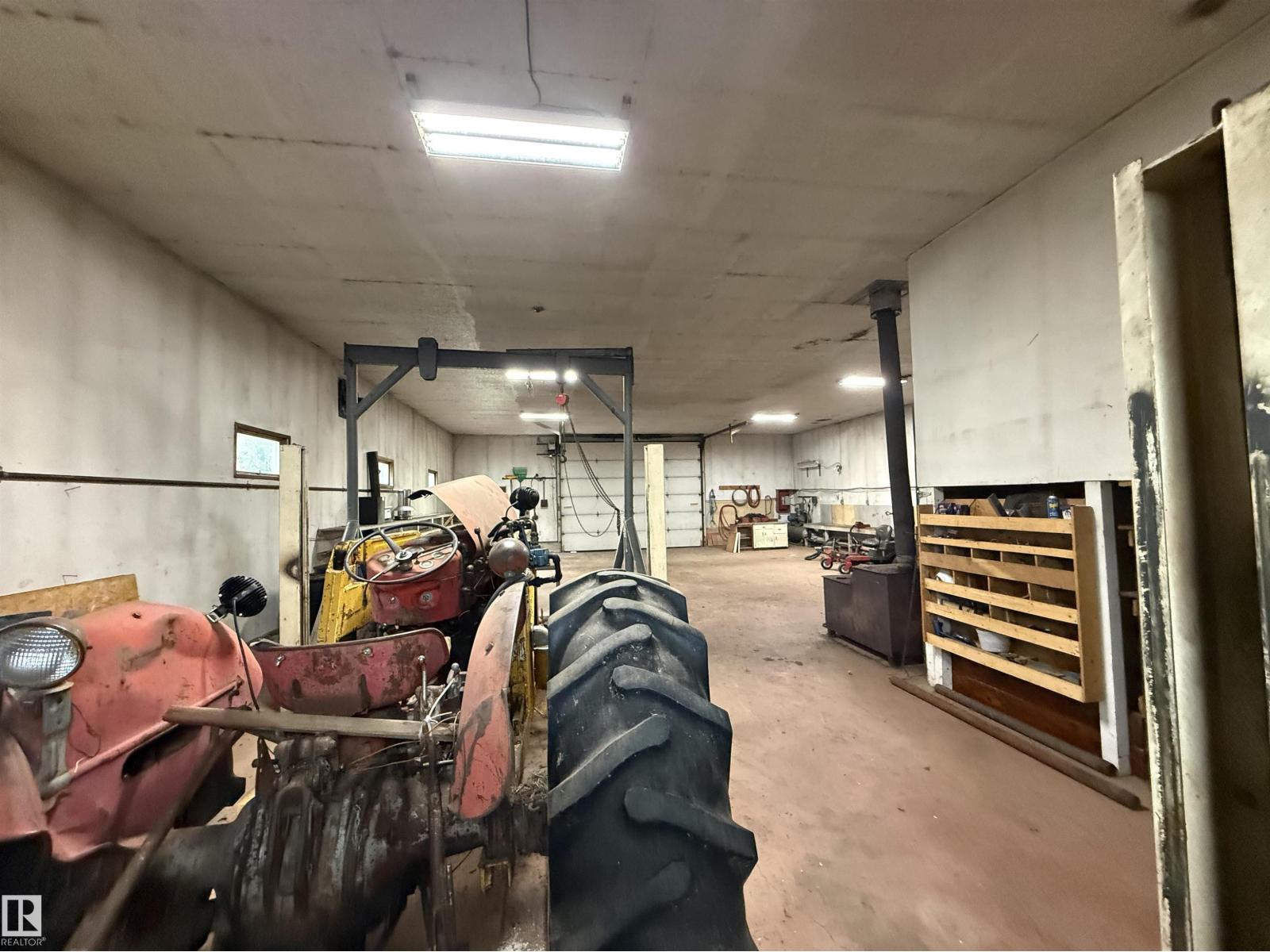 621088 RGE RD 53 NE - 41