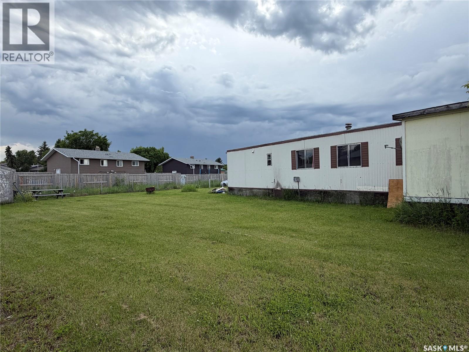 56 Clark CRESCENT - 16