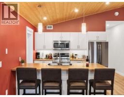 30 Takhini Meadows Drive, Whitehorse North, YT Y1A7A2 Photo 35
