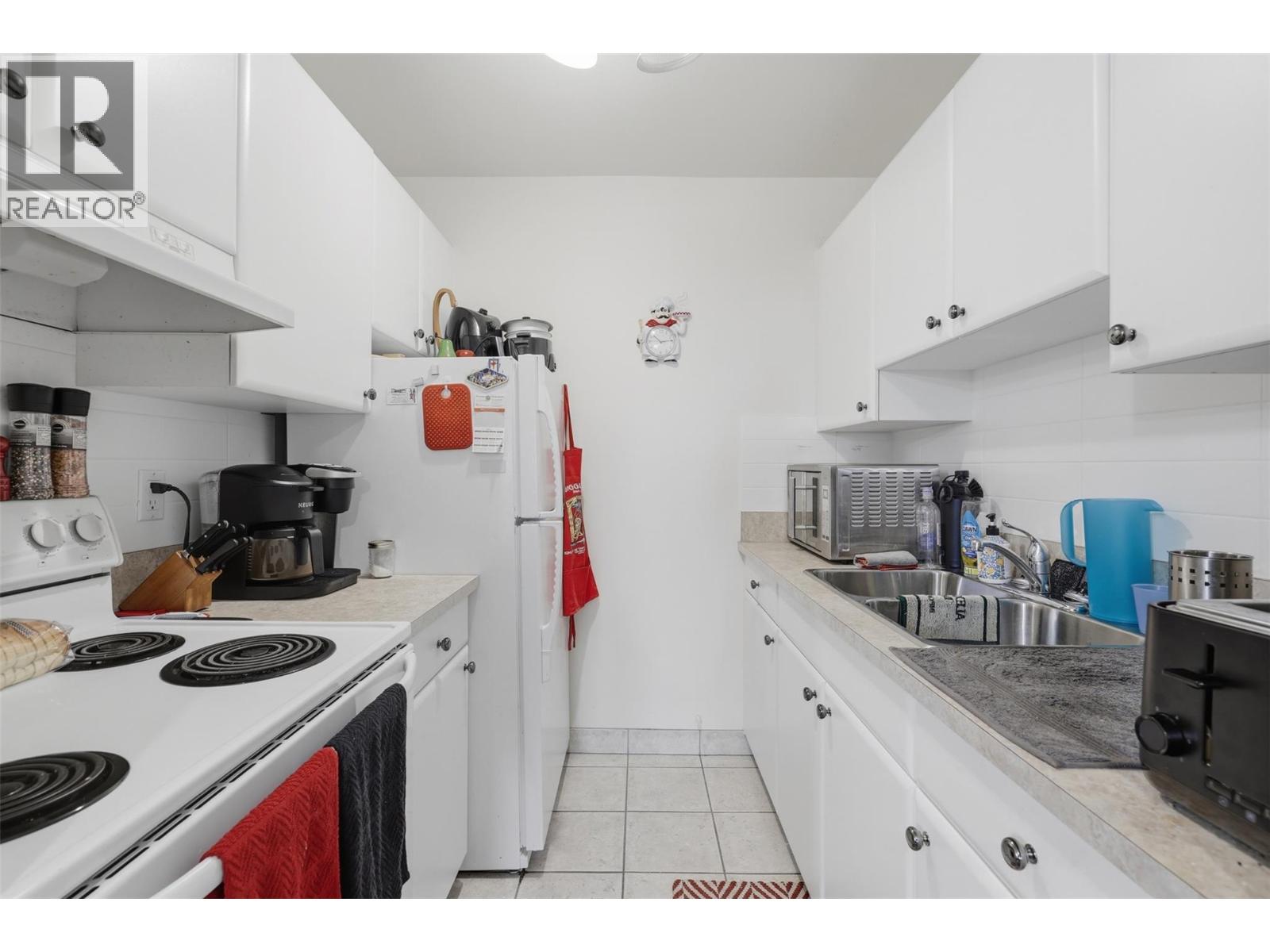 #224 1560 Summit Drive - 13