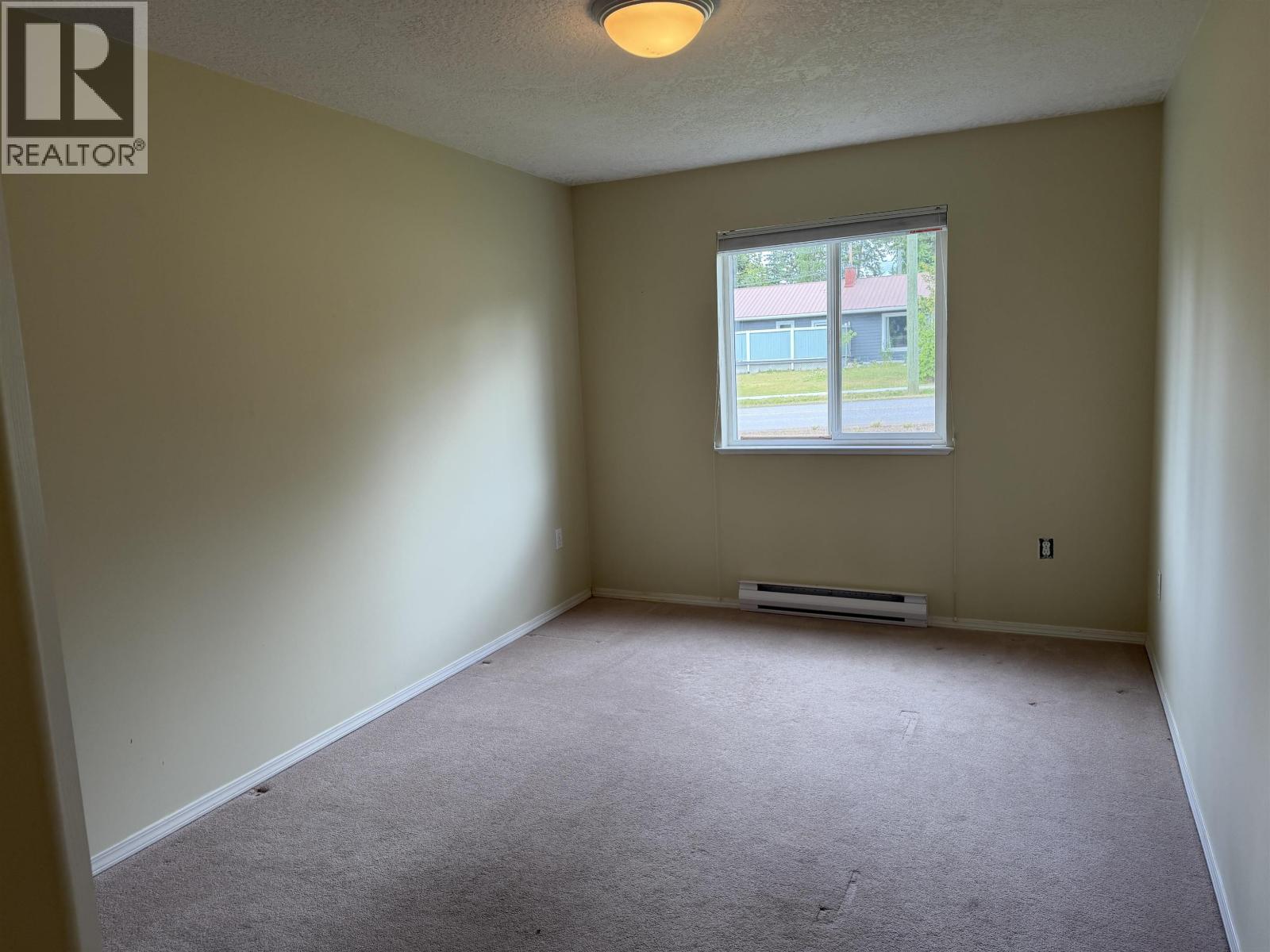 1 1686 MAIN STREET, Smithers