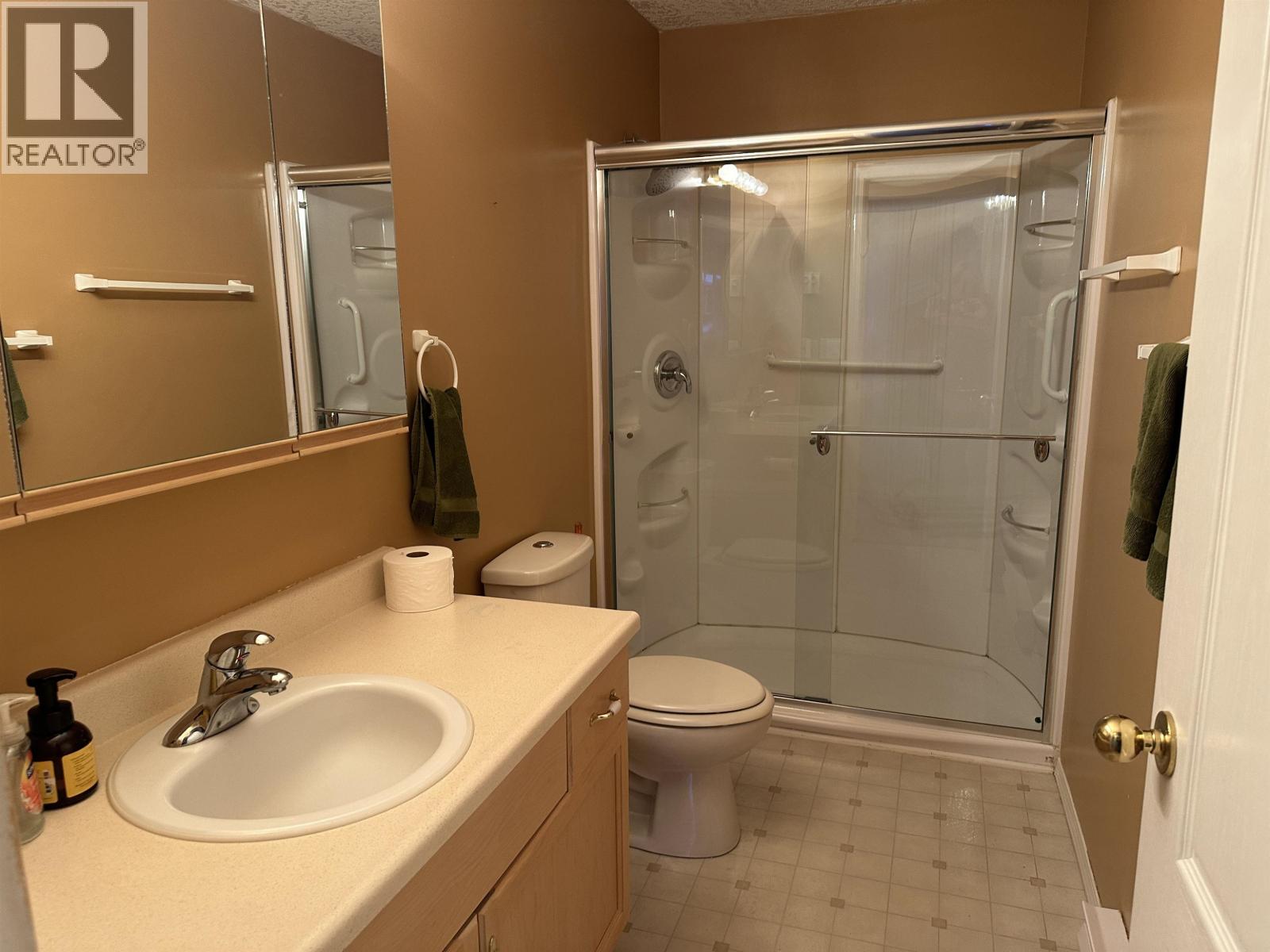 1 1686 MAIN STREET, Smithers