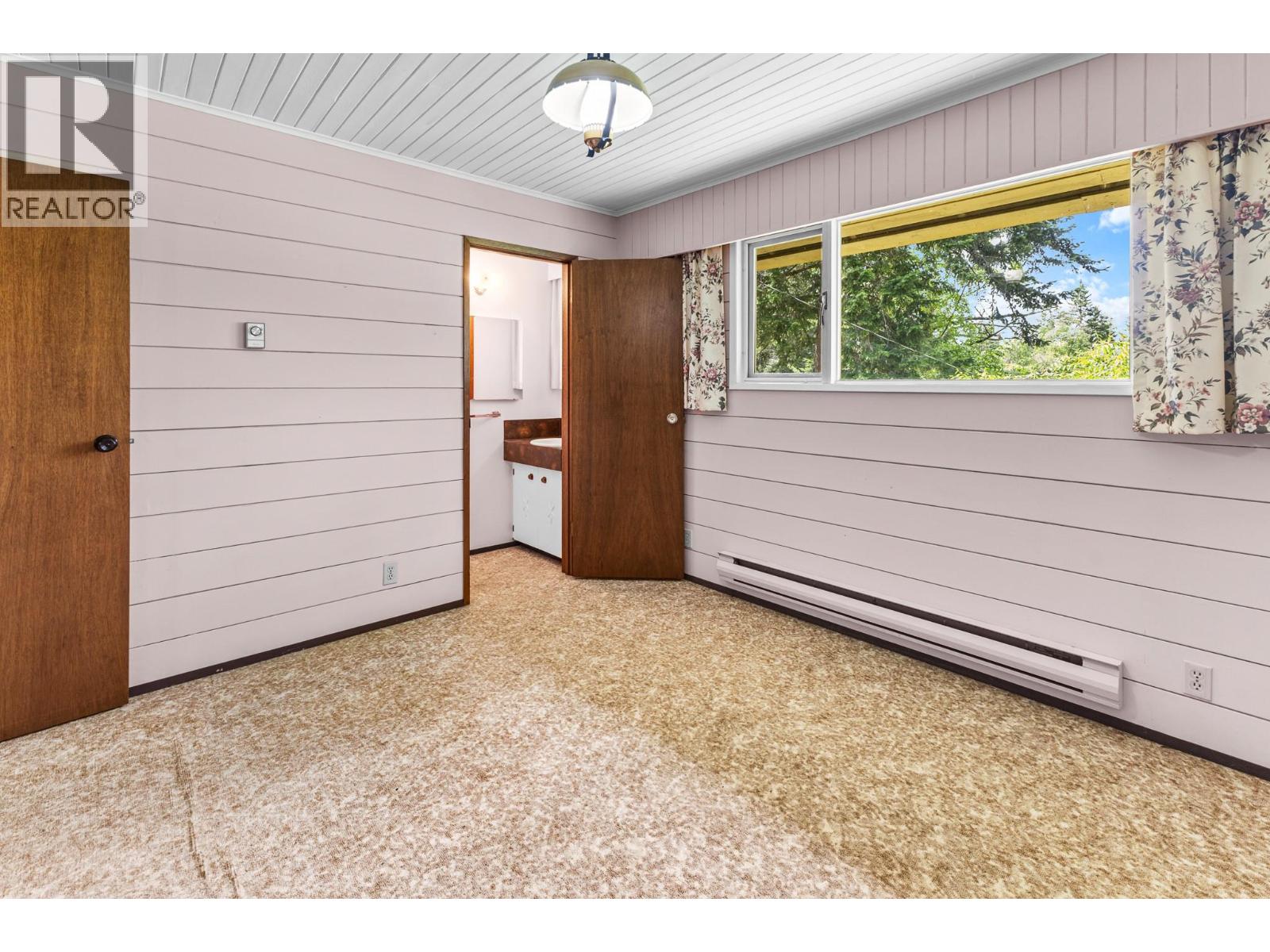  2489 Hendrickson Road, Sorrento