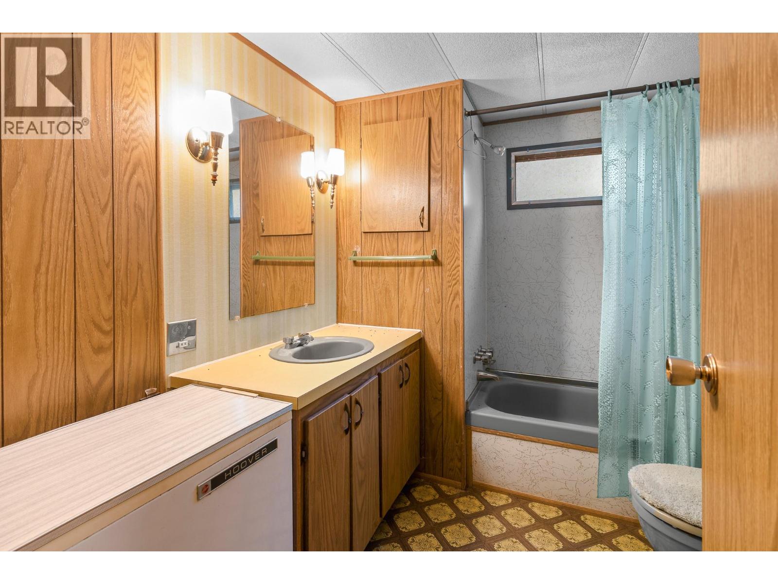  2489 Hendrickson Road, Sorrento