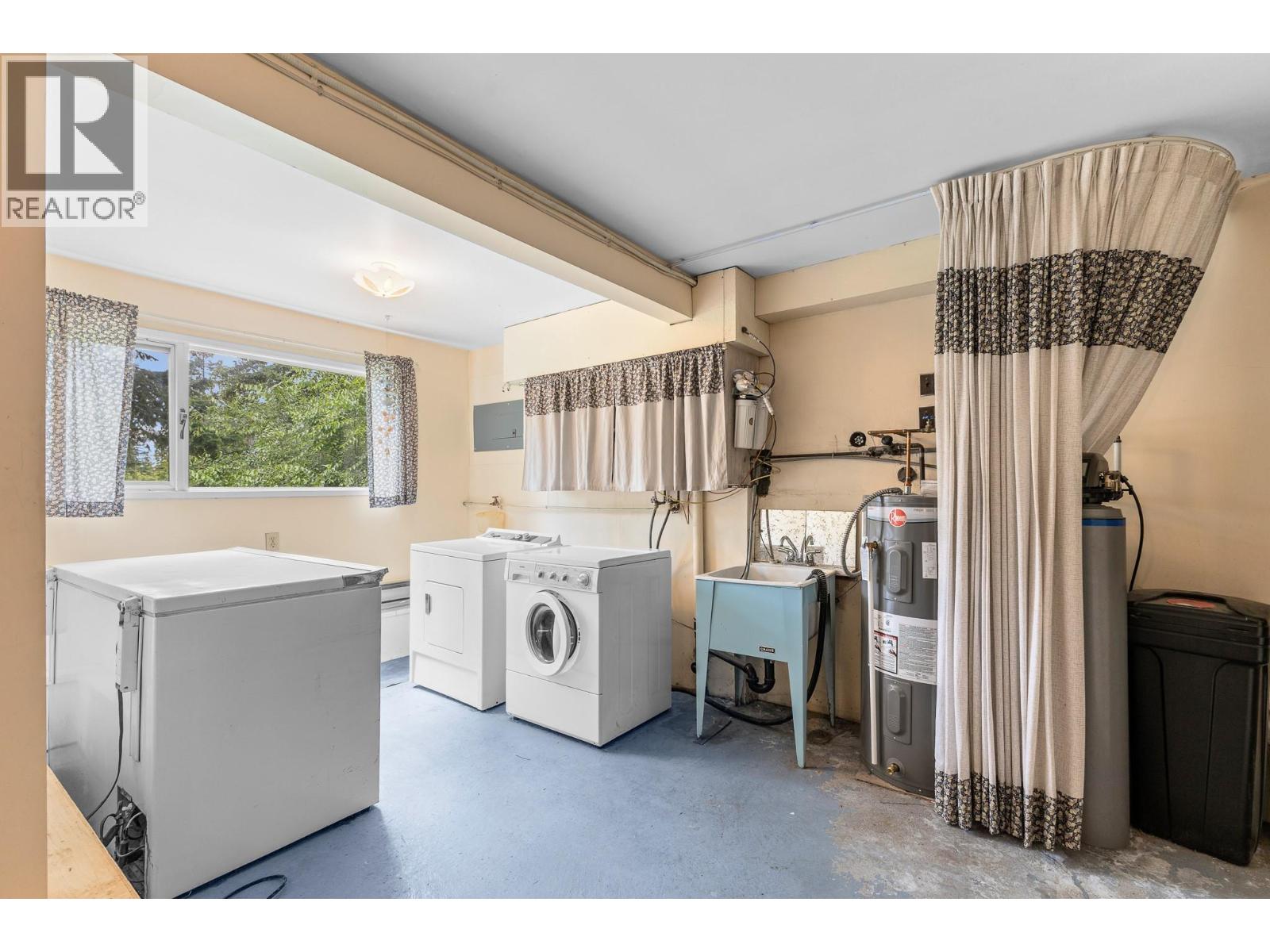 2489 Hendrickson Road - 29