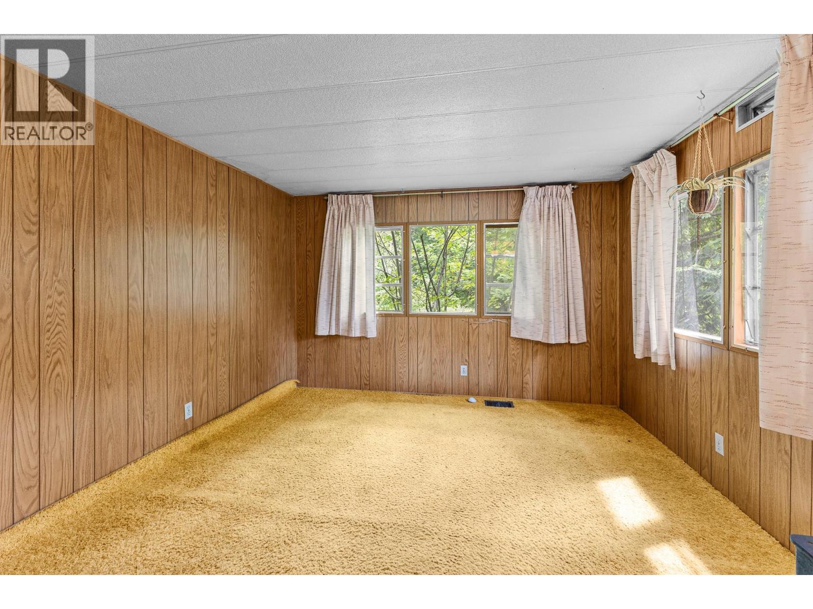  2489 Hendrickson Road, Sorrento