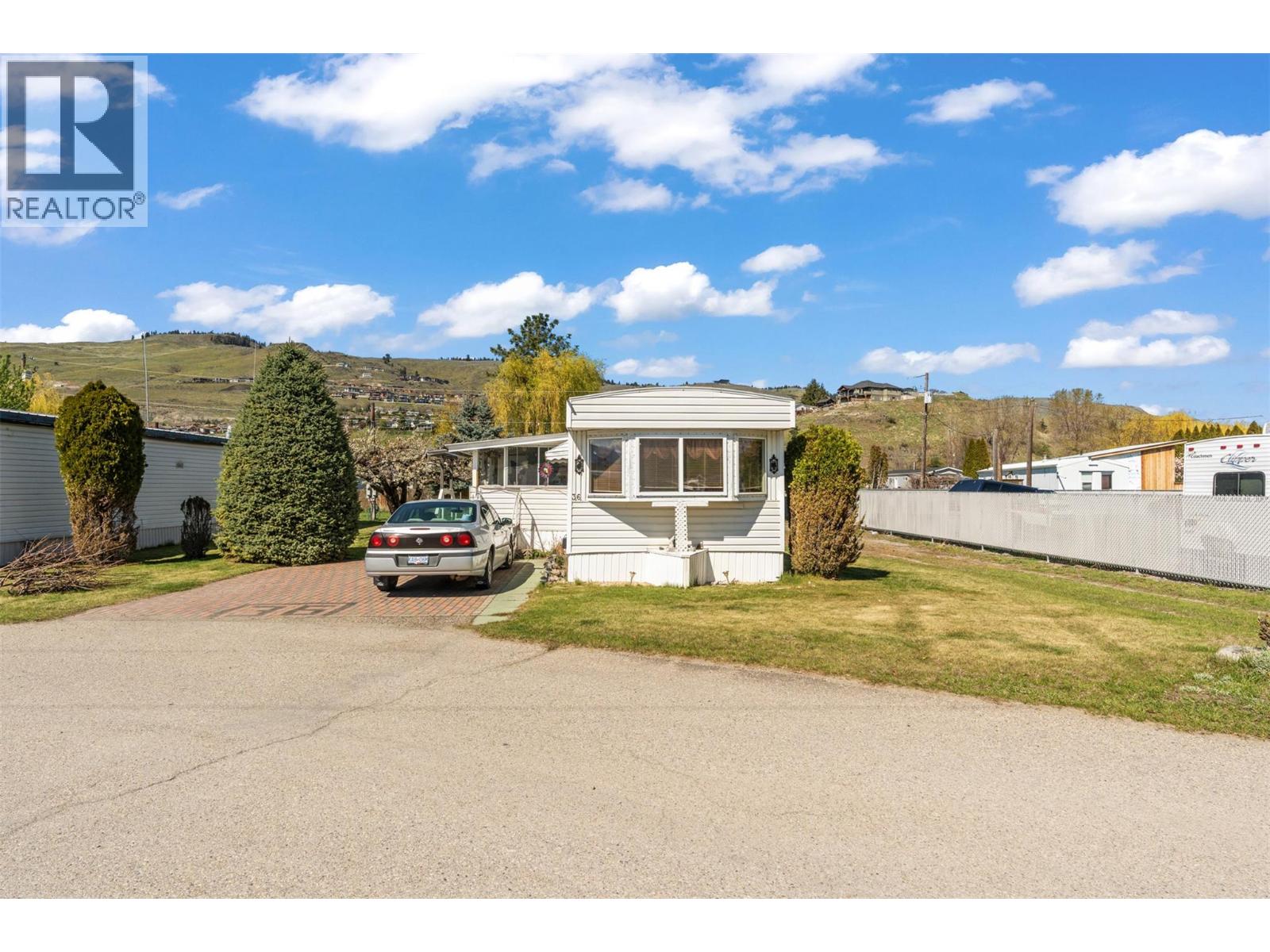 #36 2727 Lakeshore Road - 20