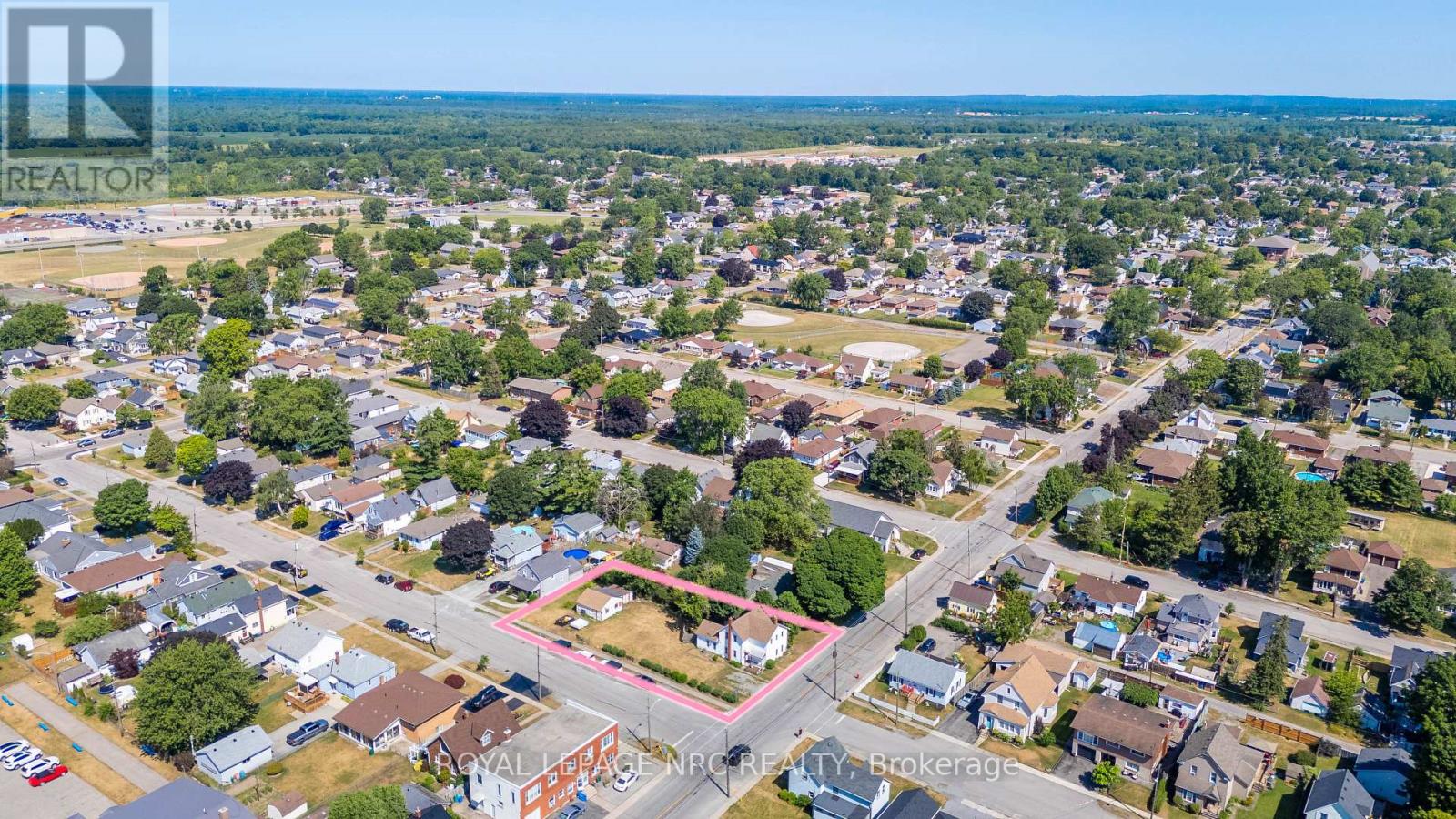 592 FIELDEN AVENUE - 2