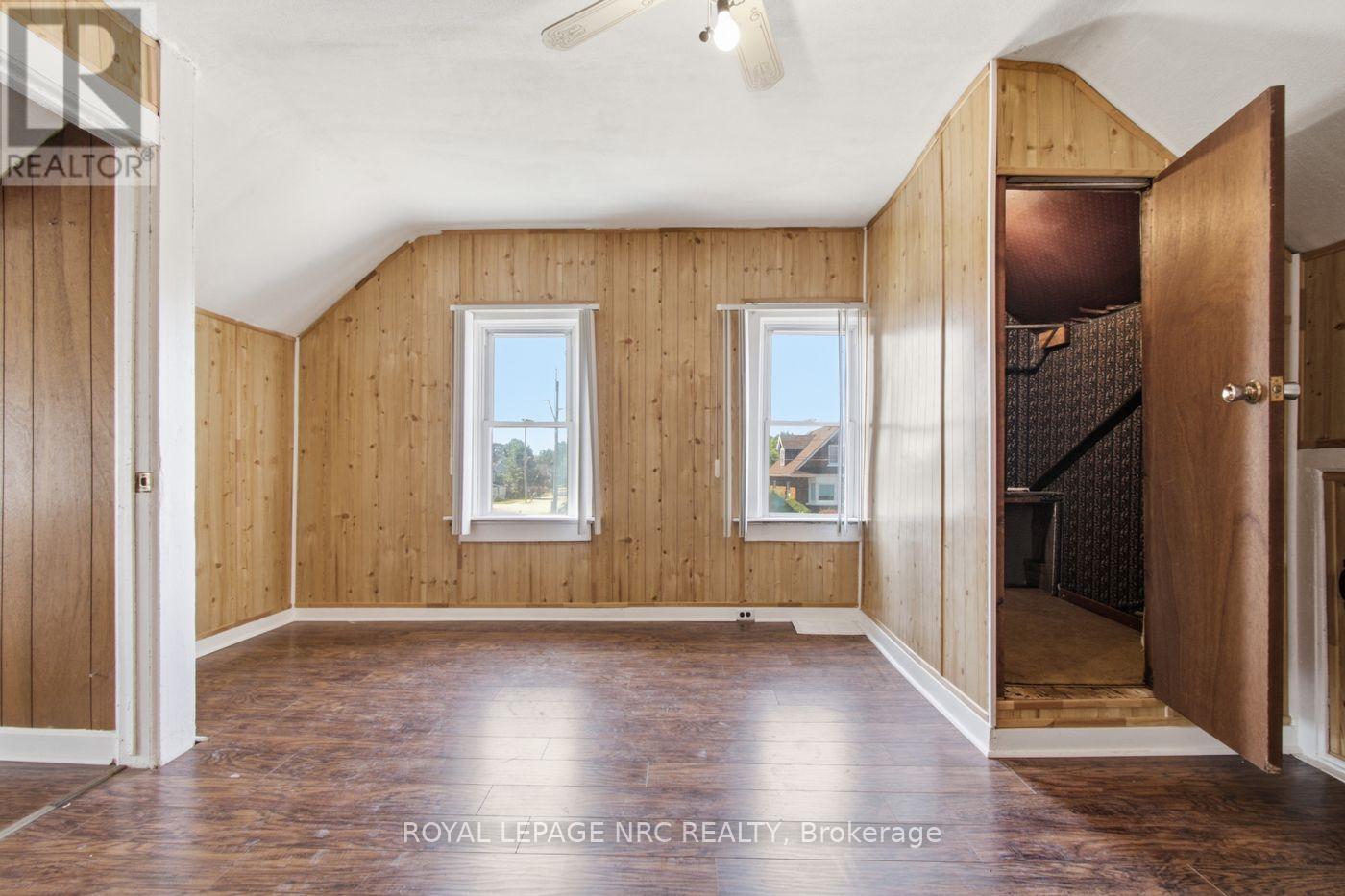 592 FIELDEN AVENUE - 21