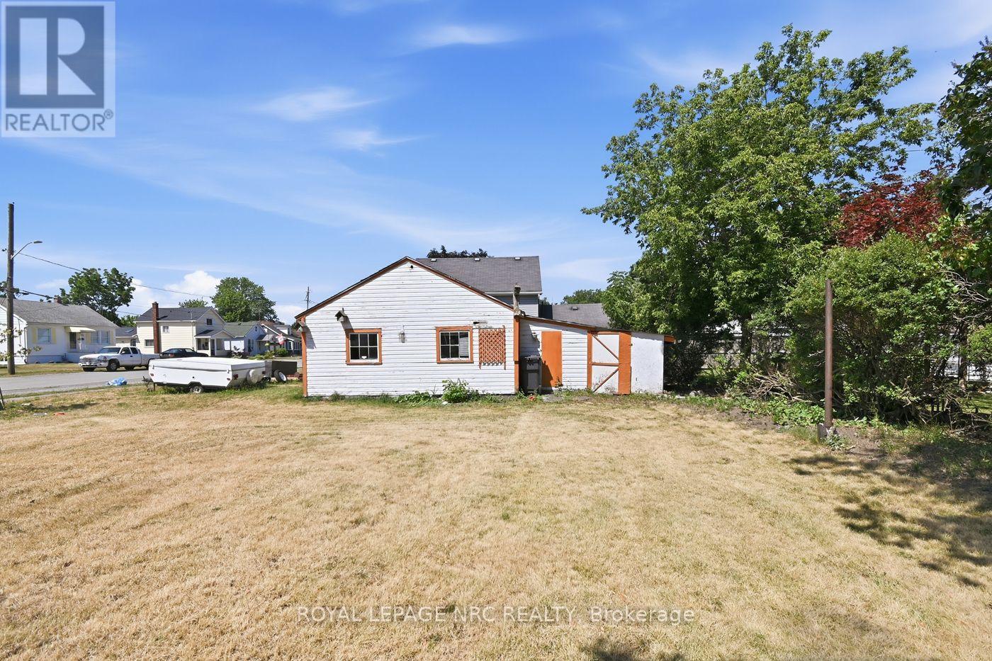 592 FIELDEN AVENUE - 37