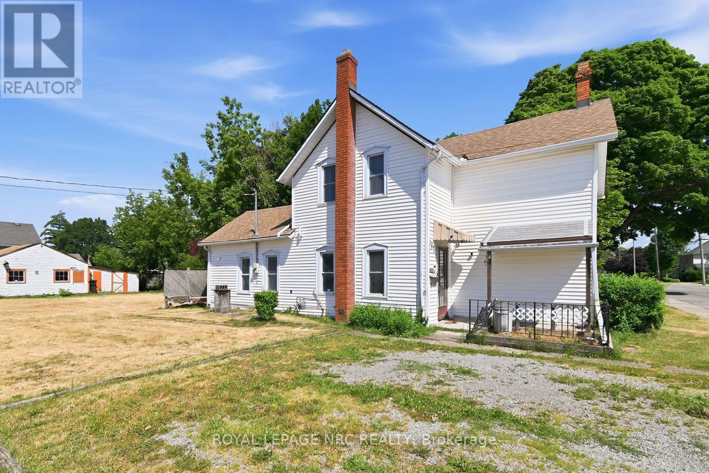 592 FIELDEN AVENUE - 42