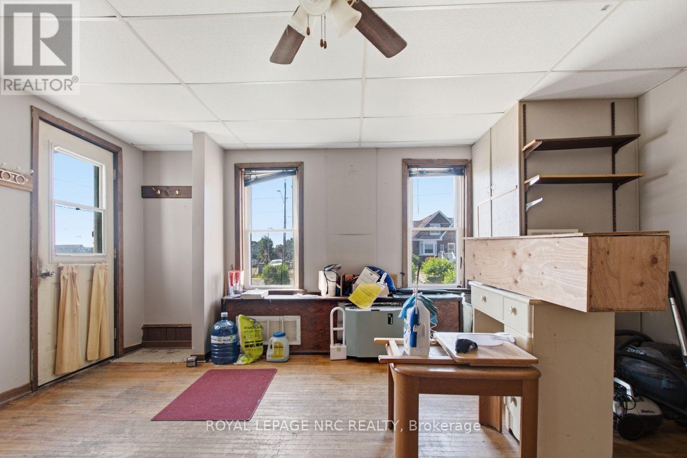 592 FIELDEN AVENUE - 6