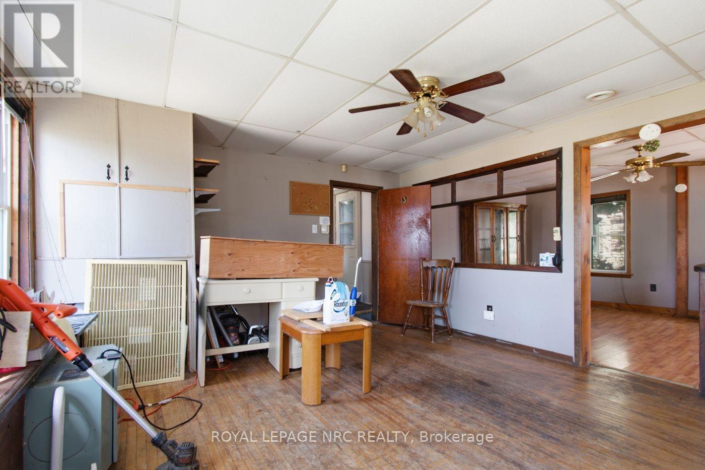 592 FIELDEN AVENUE - 7