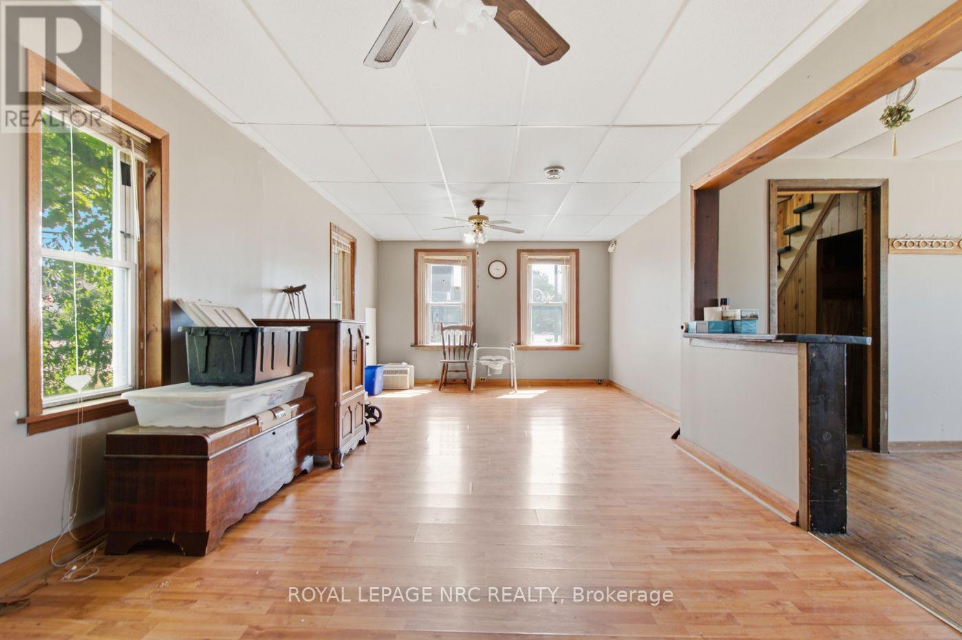 592 FIELDEN AVENUE - 8
