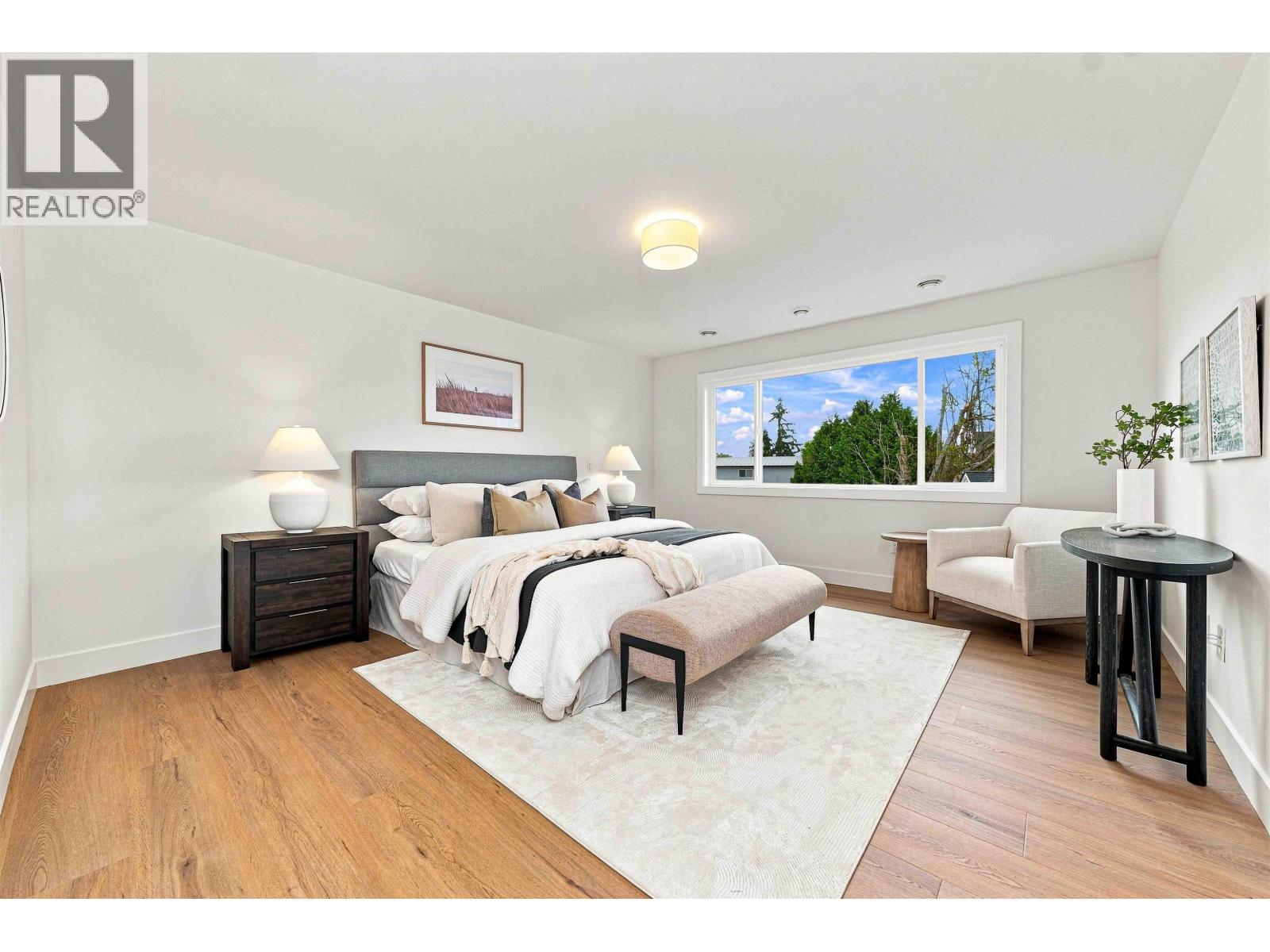 5841 48A Avenue, Ladner