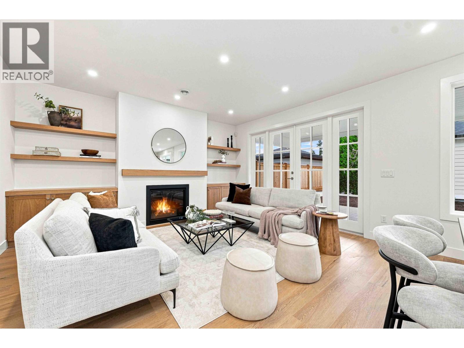 5841 48A Avenue, Ladner