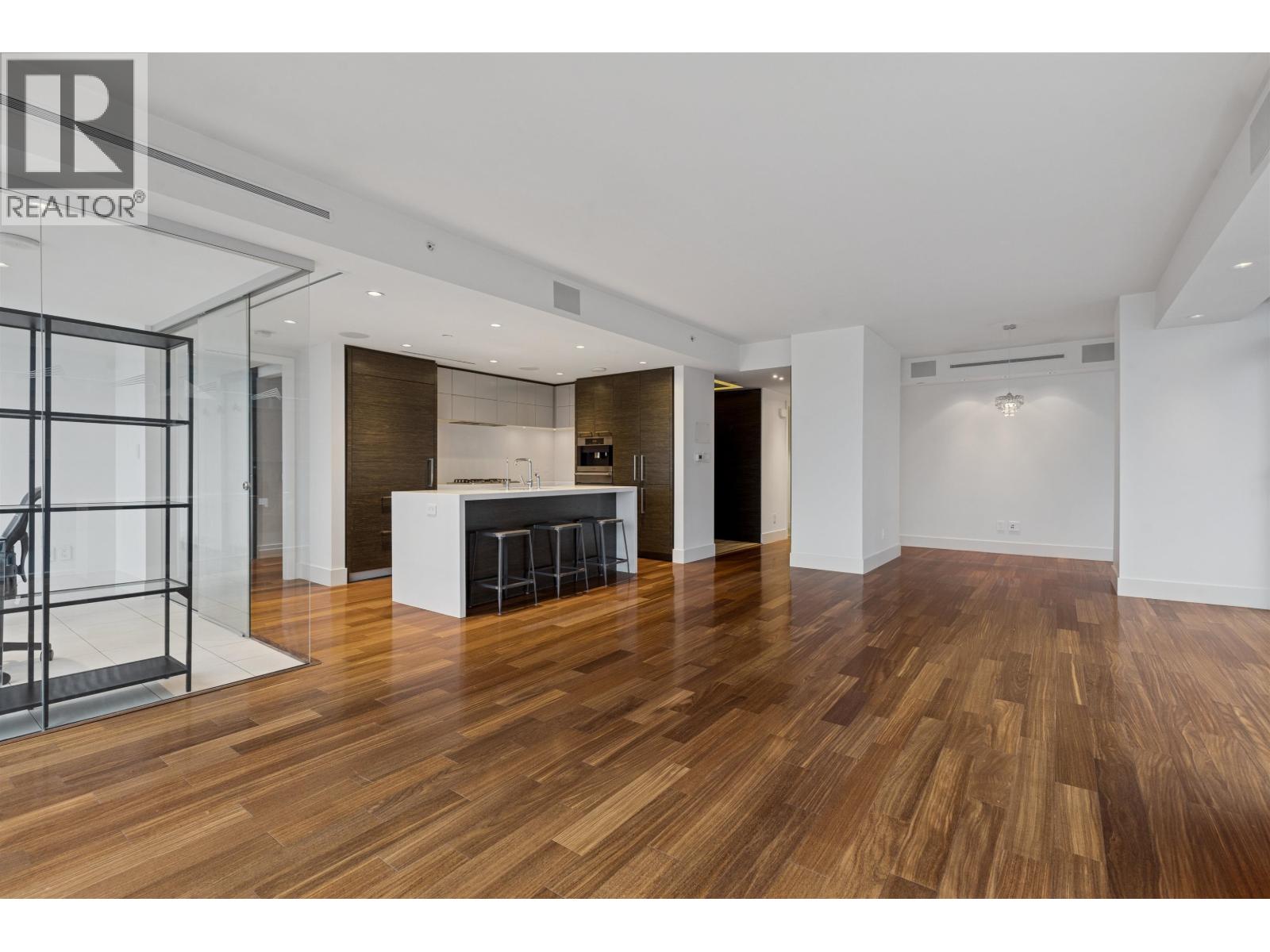 2702 667 HOWE STREET, Vancouver