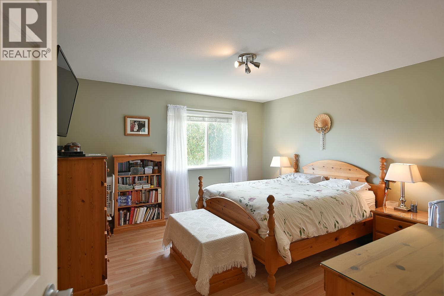 6317 SAMRON ROAD, Sechelt