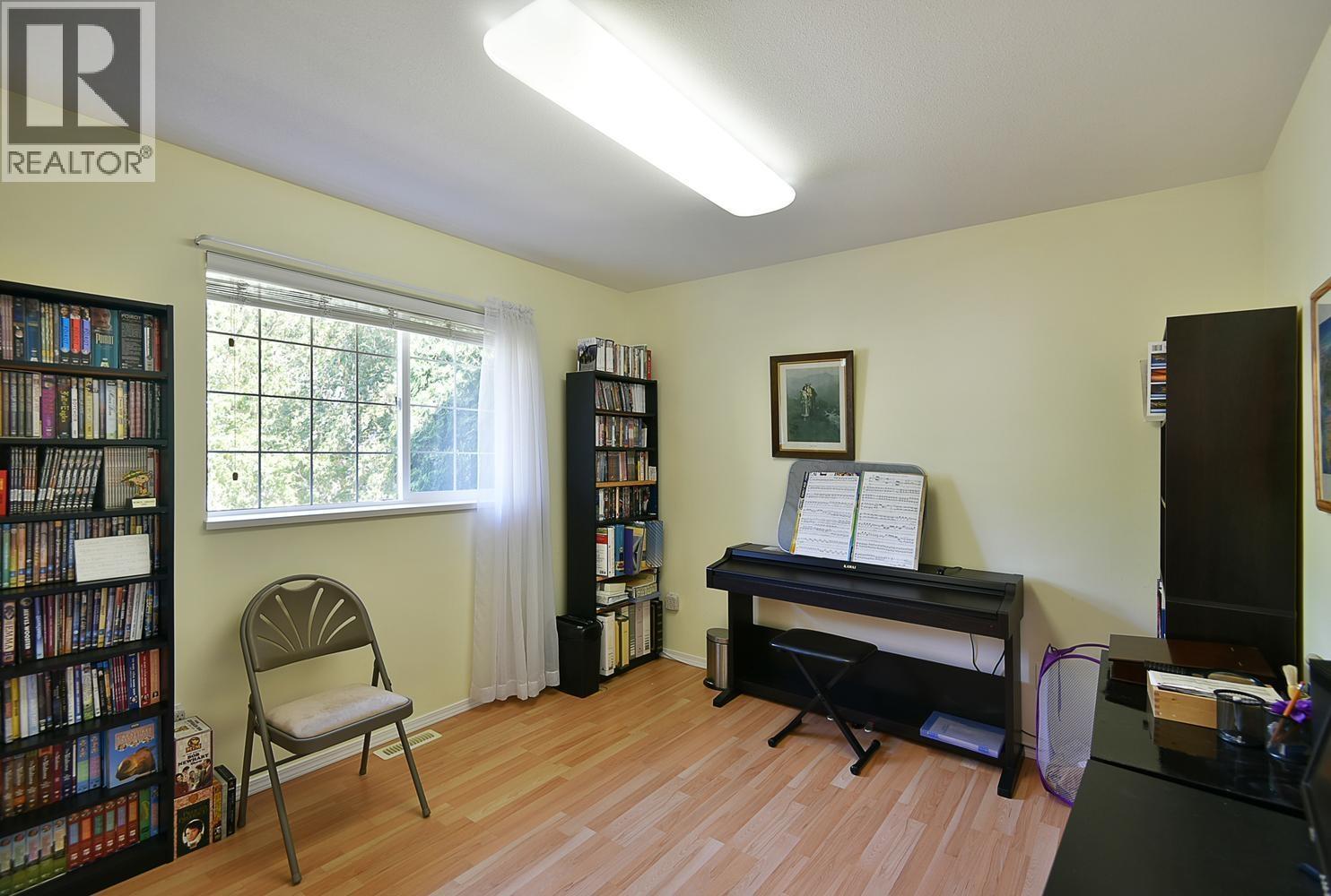 6317 SAMRON ROAD, Sechelt