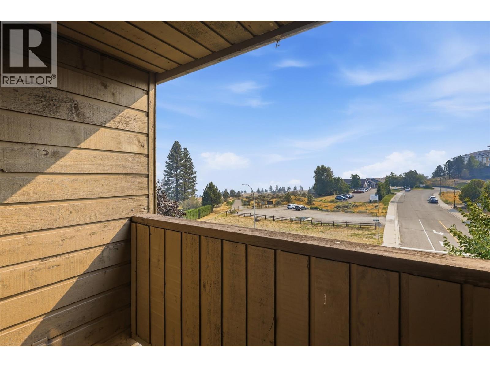 #348 1560 Summit Drive - 12
