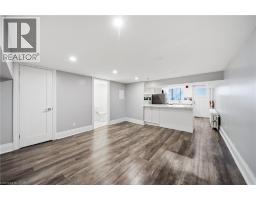 1 Kingswood Road Unit# 3r, Toronto, ON M4E3N4 Photo 8