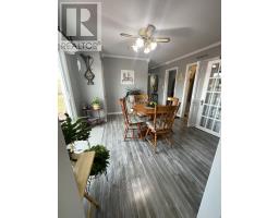 32 Main Road thumbnail 10