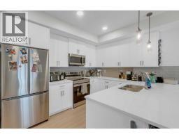 2106, 33 Carringham Gate Nw, Calgary, AB T3P2H6 Photo 10