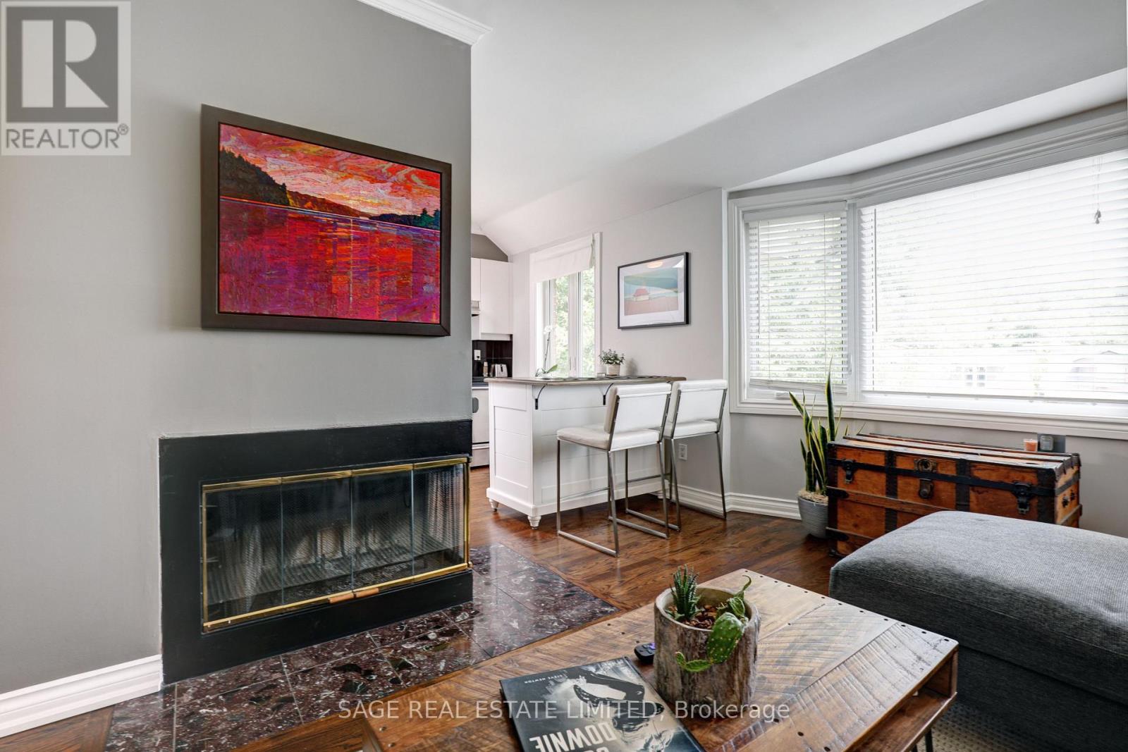 #301 60 KIPPENDAVIE AVENUE - 10