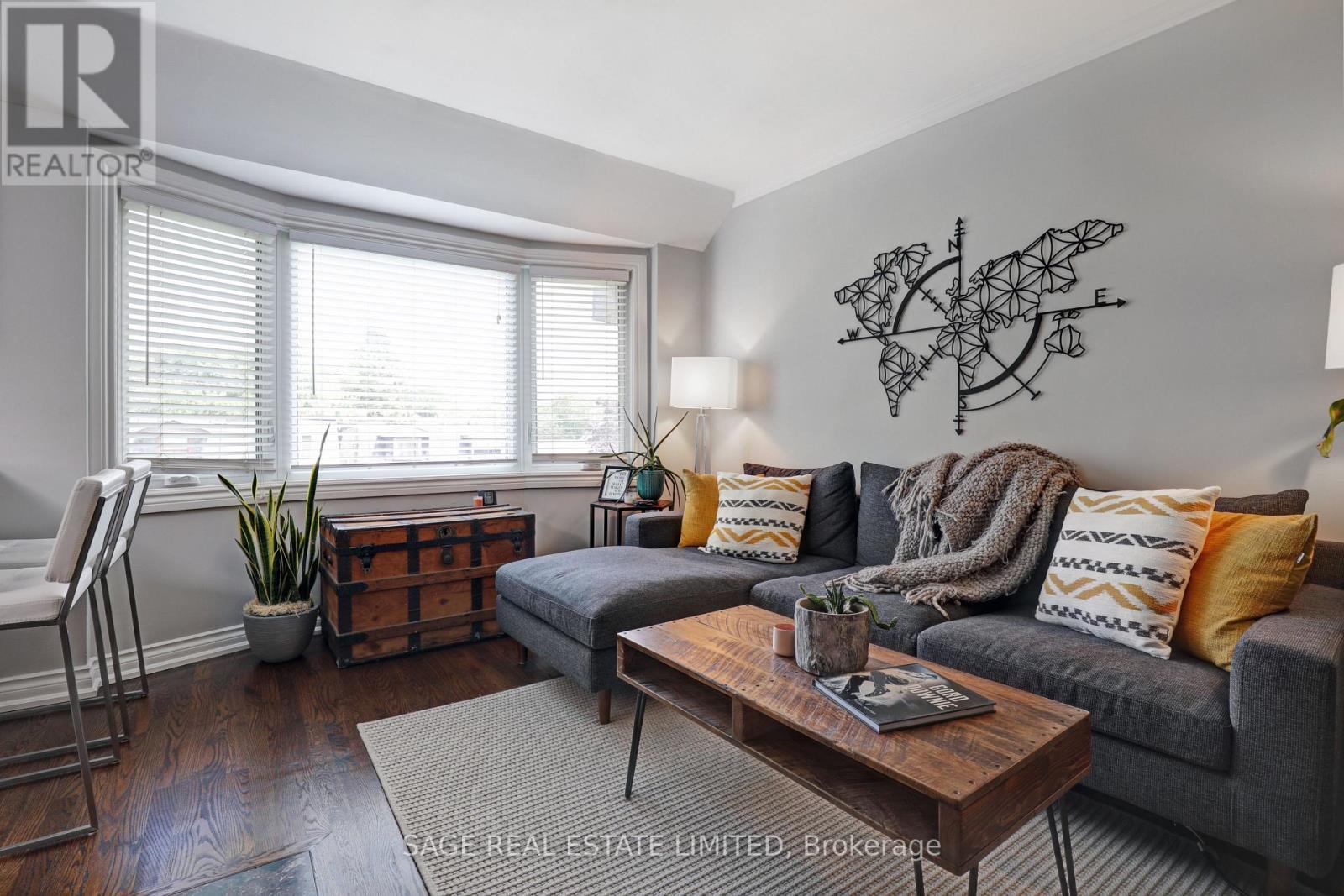 #301 60 KIPPENDAVIE AVENUE - 2