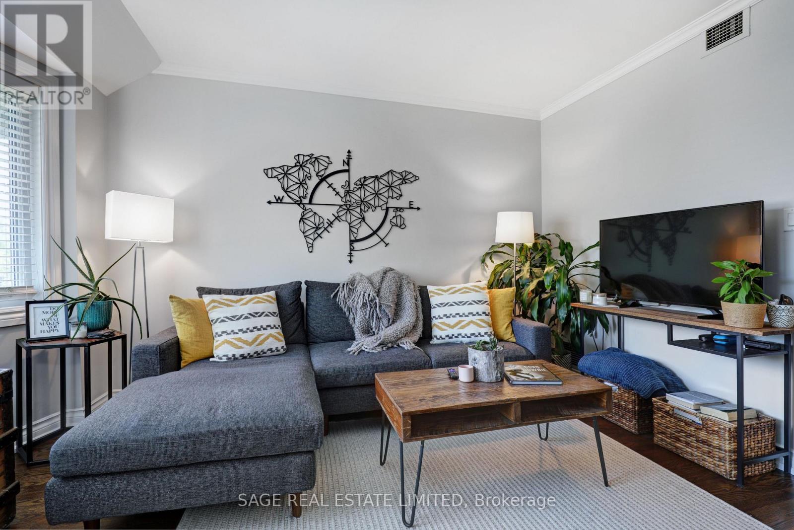 #301 60 KIPPENDAVIE AVENUE - 5
