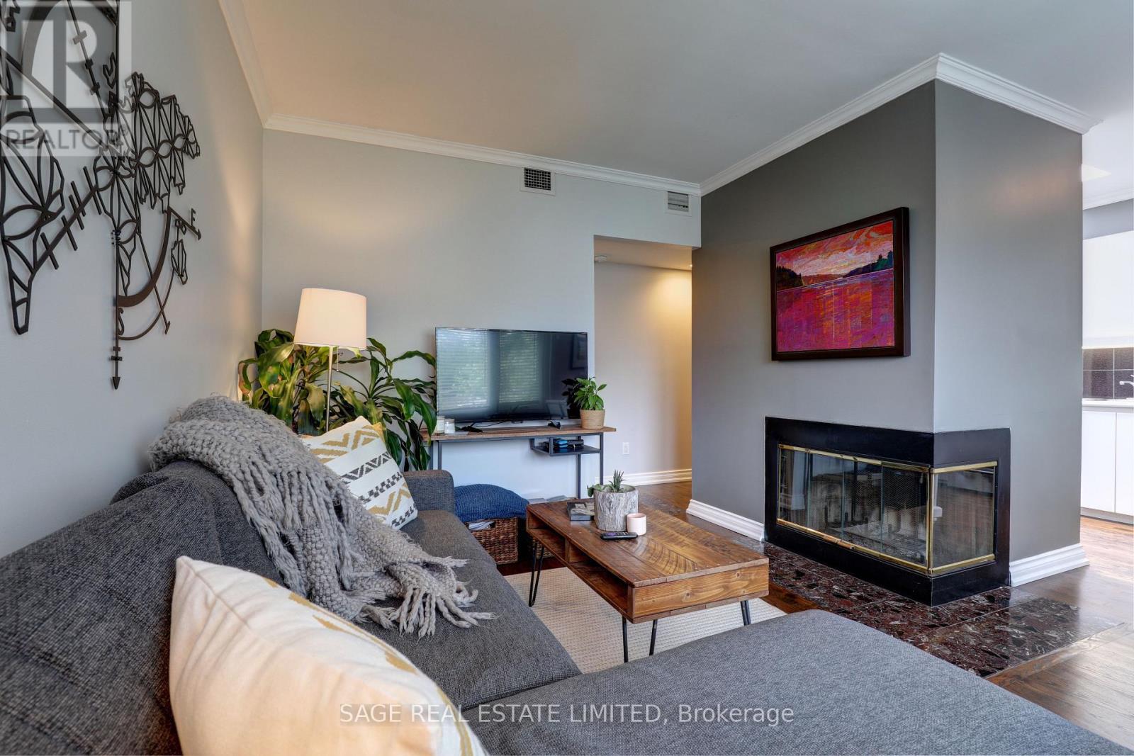 #301 60 KIPPENDAVIE AVENUE - 7
