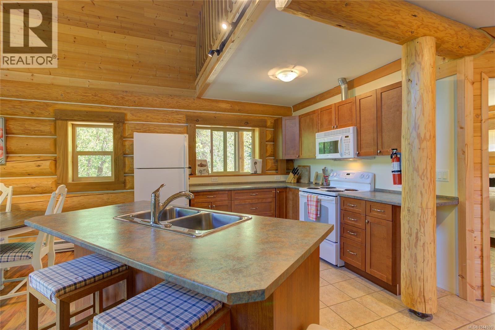 #7 8631 South Shore Rd - 20