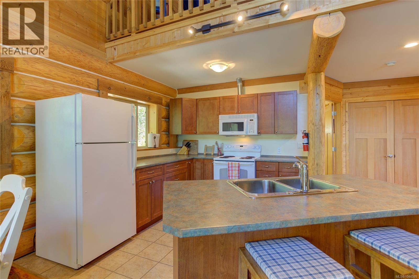#7 8631 South Shore Rd - 22