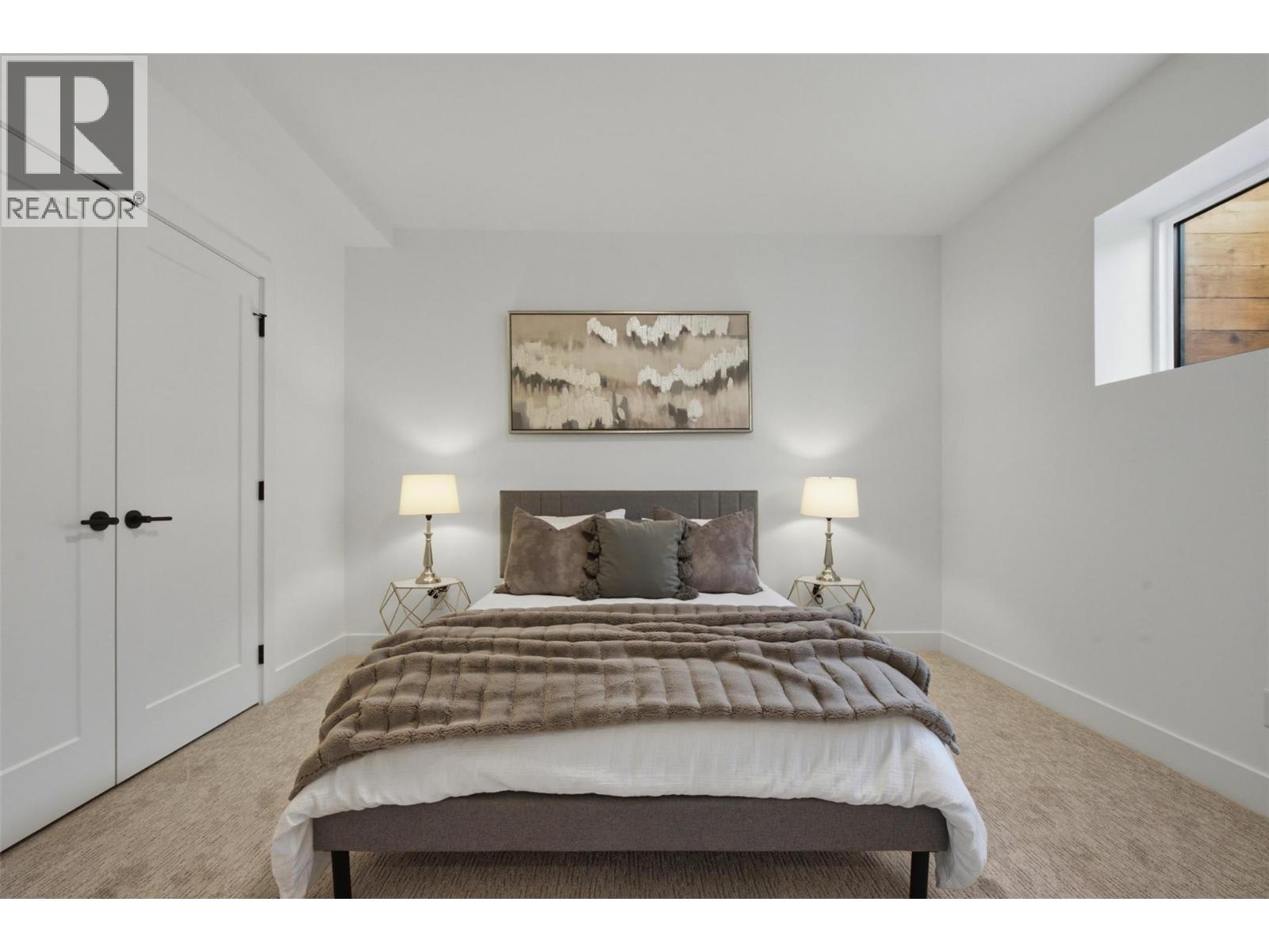 8 11565 Okanagan Centre Road East, Lake Country