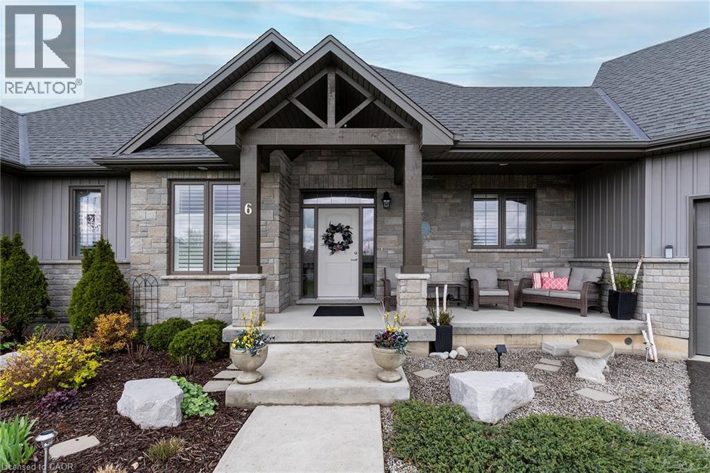6 MACNEIL Court - Image 3