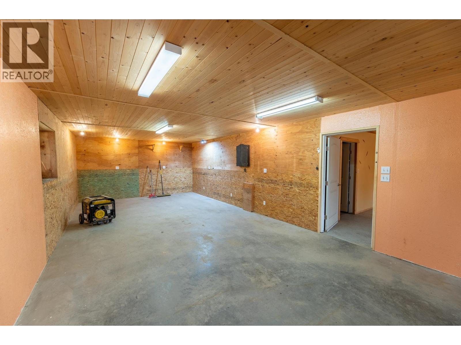 7585 N BONAPARTE ROAD - 21