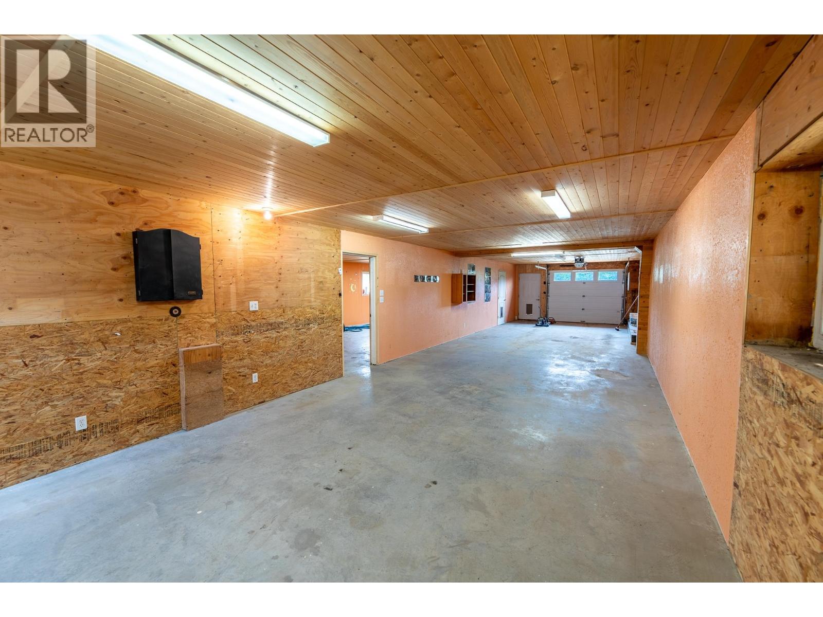 7585 N BONAPARTE ROAD - Image 20