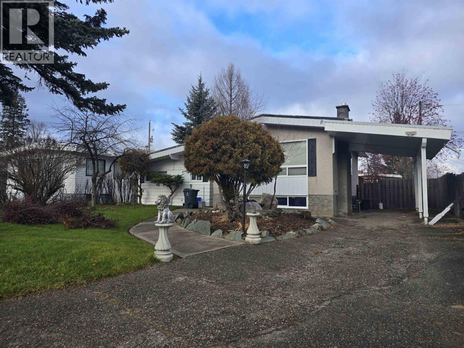 2790 FAIRVIEW CRESCENT - 26