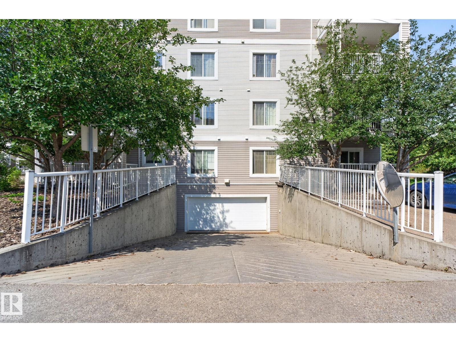 #411 4407 23 ST NW - 30